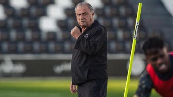 Fatih Terim'den eşi Fulya Terim'e duygusal mesaj: 'Hayatımdaki izlerini görüyorum' 1 fatih terimden esi fulya terime duygusal mesaj hayatimdaki izlerini goruyorum 0 R1rXR4L1
