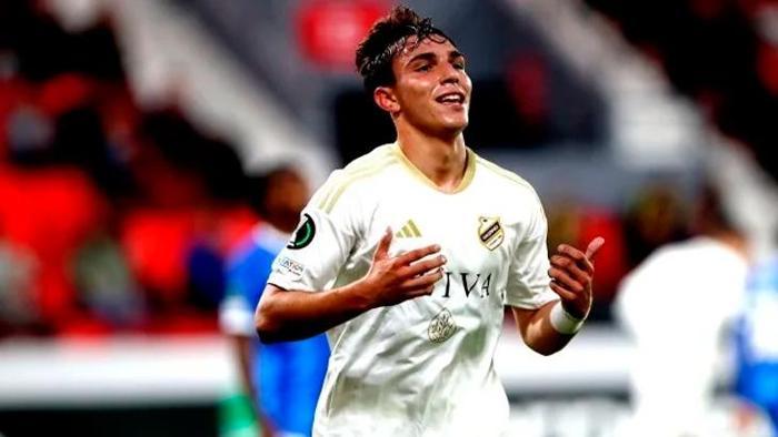 Fenerbahçe transfer için servet ödemeye hazır! Yıldız isimler şimdiden listede 5 fenerbahce transfer icin servet odemeye hazir yildiz isimler simdiden listede 4 V1mG54Iy