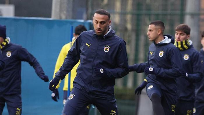 Fenerbahçe'de dün son kez forma giydi! Sürpriz ayrılık: Takım arkadaşlarıyla vedalaşacak... 3 fenerbahcede dun son kez forma giydi surpriz ayrilik takim arkadaslariyla vedalasacak 2 MiHiuvcD