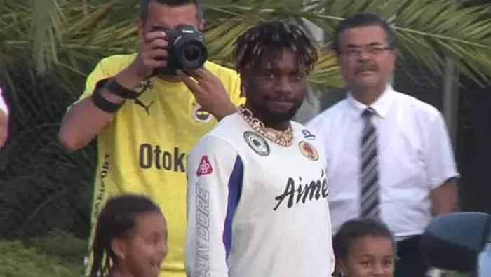 Fenerbahçe'de Maximin - Mourinho restleşmesi! Basın toplantısı sonrası paylaştı: 'Yalanlar çiçek üretir ama meyve üretmez' 2 fenerbahcede maximin mourinho restlesmesi basin toplantisi sonrasi paylasti yalanlar cicek uretir ama meyve TDtiD1jA