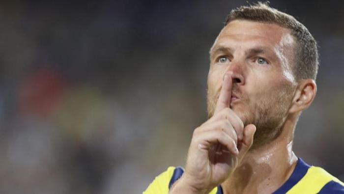Fenerbahçe'de yönetim harekete geçti! Menajerleri çağrıldı 5 fenerbahcede yonetim harekete gecti menajerleri cagrildi 4 kN3Dgl7l