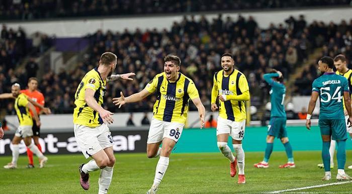 Fenerbahçe'de Yusuf Akçiçek sürprizi! Avrupa'nın devlerini peşine taktı 2 fenerbahcede yusuf akcicek surprizi avrupanin devlerini pesine takti 1 HkAjswjc