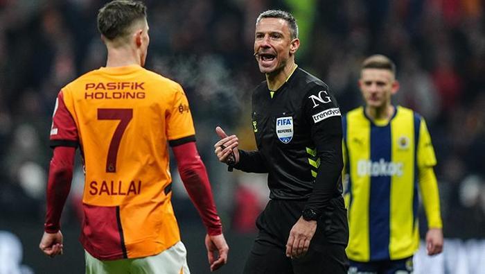 Galatasaray - Fenerbahçe derbisinin hakemi Vincic için olay değerlendirme: 'Komplo teorilerinden bahsedenleri susturdu' 5 galatasaray fenerbahce derbisinin hakemi vincic icin olay degerlendirme komplo teorilerinden bahsedenleri susturdu 4 C1ptC5Tk