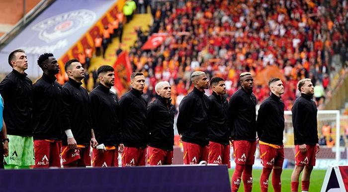 Galatasaray onları mumla arıyor! İki ismin yokluğu hissedildi 4 galatasaray onlari mumla ariyor iki ismin yoklugu hissedildi 3