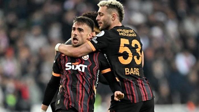Galatasaray'da Abdülkerim, Barış Alper Yılmaz ve Yunus Akgün'ün kontratı tamam! Tek sorun... 3 galatasarayda abdulkerim baris alper yilmaz ve yunus akgunun kontrati tamam tek sorun 2 cHkfcJO1
