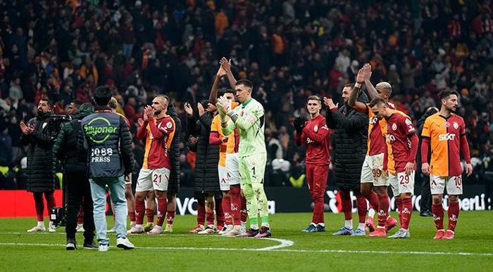 Galatasaray'dan orta sahaya sürpriz transfer! Sezon sonunda bedavaya gelecek 1 galatasaraydan orta sahaya surpriz transfer sezon sonunda bedavaya gelecek 0 Lkte47Aw