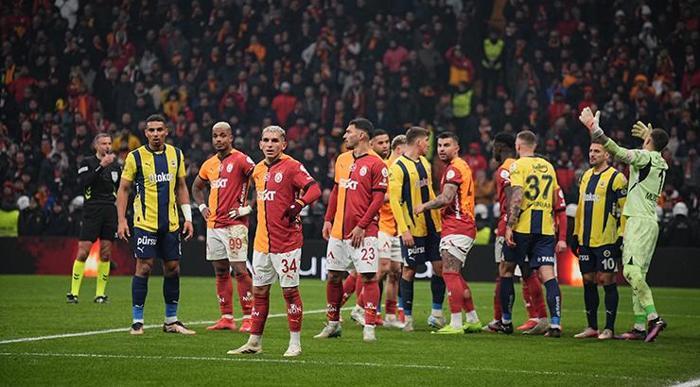 Galatasaray'dan orta sahaya sürpriz transfer! Sezon sonunda bedavaya gelecek 2 galatasaraydan orta sahaya surpriz transfer sezon sonunda bedavaya gelecek 1 yKhzbBp5