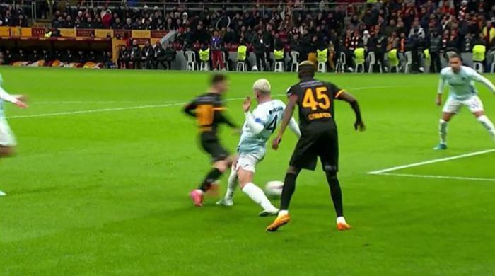 Galatasaray'ın yıldızı Dries Mertens, hayatının şokunu yaşadı! Penaltıdan sonra anlaşma iptal oldu... 3 galatasarayin yildizi dries mertens hayatinin sokunu yasadi penaltidan sonra anlasma iptal oldu 2 JFgBCAPu