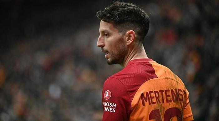 Galatasaray'ın yıldızı Dries Mertens, hayatının şokunu yaşadı! Penaltıdan sonra anlaşma iptal oldu... 5 galatasarayin yildizi dries mertens hayatinin sokunu yasadi penaltidan sonra anlasma iptal oldu 4 Tw9UIW7z