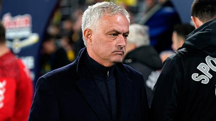 Jose Mourinho'dan dış basına olay Galatasaray sözleri! Gece yarısı gündeme bomba gibi düştü 4 jose mourinhodan dis basina olay galatasaray sozleri gece yarisi gundeme bomba gibi dustu 3 EUUspijm