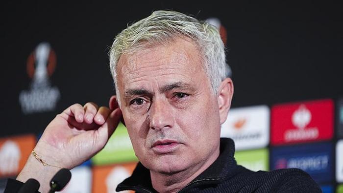 'Jose Mourinho'yu şaşkına çevirdi!' Glasgow Rangers'ın Fenerbahçe galibiyeti Ada'da gündem oldu... 4 jose mourinhoyu saskina cevirdi glasgow rangersin fenerbahce galibiyeti adada gundem oldu 3 KpbmaZpV