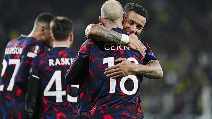 'Jose Mourinho'yu şaşkına çevirdi!' Glasgow Rangers'ın Fenerbahçe galibiyeti Ada'da gündem oldu... 6 jose mourinhoyu saskina cevirdi glasgow rangersin fenerbahce galibiyeti adada gundem oldu 5