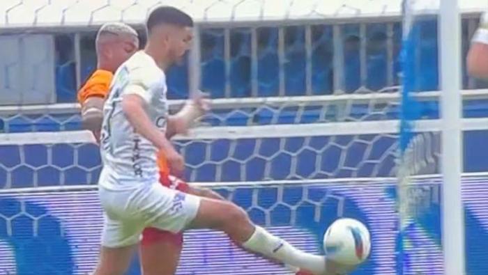 Kasımpaşa - Galatasaray maçına damga vuran pozisyonu Trio'da değerlendirdiler: Kırmızı kart, penaltı... 7 kasimpasa galatasaray macina damga vuran pozisyonu trioda degerlendirdiler kirmizi kart penalti 6 PpCiU35R