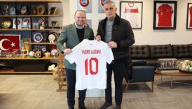 letonya futbol federasyonu baskani lasenko ibrahim haciosmanoglunu ziyaret etti V6xjmGCA