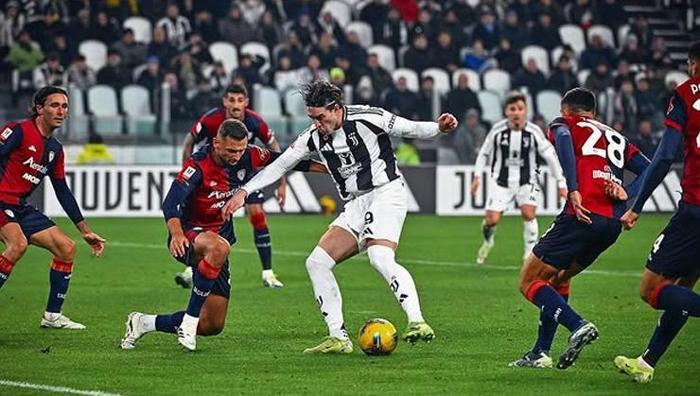 Mourinho, Vlahovic ile görüştü! İtalyanlar 1. sayfadan duyurdu: Sırp golcü kararını verdi 3 mourinho vlahovic ile gorustu italyanlar 1 sayfadan duyurdu sirp golcu kararini verdi 2 fb3TNduf