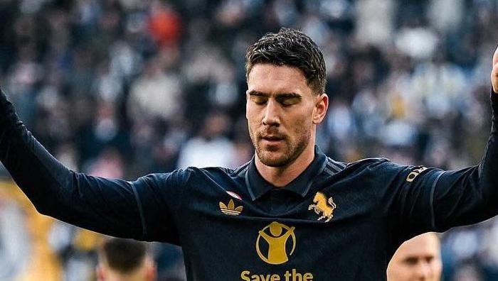 Mourinho, Vlahovic ile görüştü! İtalyanlar 1. sayfadan duyurdu: Sırp golcü kararını verdi 6 mourinho vlahovic ile gorustu italyanlar 1 sayfadan duyurdu sirp golcu kararini verdi 5 RjiwNL25