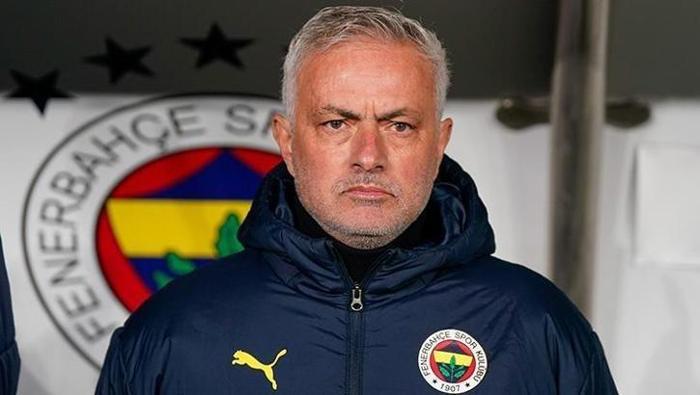 Mourinho'ya verilen 4 maçlık ceza sonrası Fenerbahçe'den ilk açıklama 3 mourinhoya verilen 4 maclik ceza sonrasi fenerbahceden ilk aciklama 2 kfEk4Gja