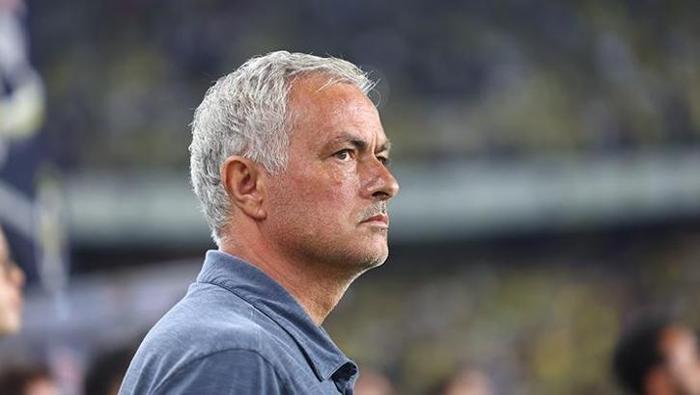 Mourinho'ya verilen 4 maçlık ceza sonrası Fenerbahçe'den ilk açıklama 6 mourinhoya verilen 4 maclik ceza sonrasi fenerbahceden ilk aciklama 5 ZgT7HvWK