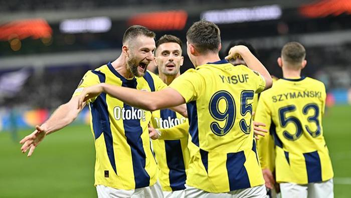 Nihat Kahveci'den Okan Buruk'a sert sözler 'Otur bir düşün ya!' Fenerbahçe derbisi için çarpıcı iddia 11 nihat kahveciden okan buruka sert sozler otur bir dusun ya fenerbahce derbisi icin carpici alwlKBzI