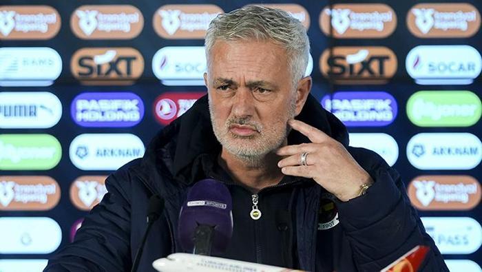 Okan Buruk'tan Jose Mourinho için olay sözler: 'Keşke elini sıkmasaydım!' Galatasaray-Fenerbahçe derbisinin yankıları sürüyor... 3 okan buruktan jose mourinho icin olay sozler keske elini sikmasaydim galatasaray fenerbahce derbisinin yankilari suruyor