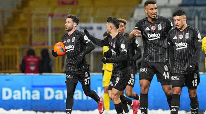 (ÖZET) BEŞİKTAŞ 3 PUANI 3 GOLLE ALDI! Eyüpspor - Beşiktaş maçı sonucu: 1-3 3 ozet besiktas 3 puani 3 golle aldi eyupspor besiktas maci sonucu 1 3 2 EMT1WqMu