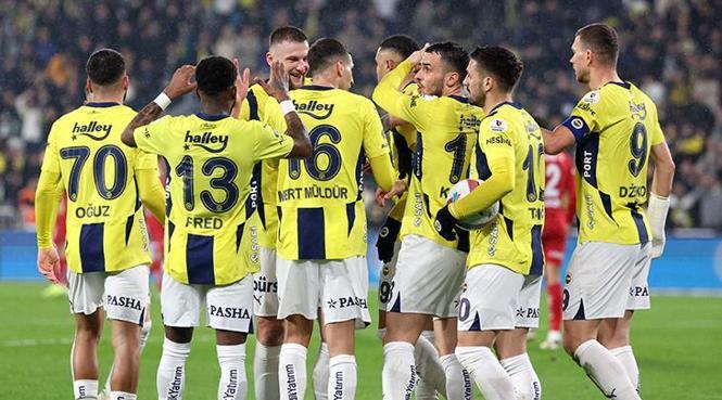 (ÖZET) FENERBAHÇE'DEN ALTIN DEĞERİNDE 3 PUAN! Fenerbahçe - Antalyaspor maçı sonucu: 3-0 1 ozet fenerbahceden altin degerinde 3 puan fenerbahce antalyaspor maci sonucu 3 0 0 iUuJesmW