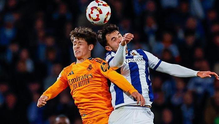 Real Madrid'de Arda Güler kavgası! Taraftarlar birbirine girdi: Zidane olsaydı farklı olurdu 5 real madridde arda guler kavgasi taraftarlar birbirine girdi zidane olsaydi farkli olurdu 4 fhd8SmJd