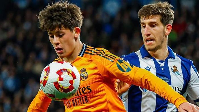 Real Sociedad-Real Madrid maçı korkunç tezahürat nedeniyle durduruldu! İşte yaşananlar... 3 real sociedad real madrid maci korkunc tezahurat nedeniyle durduruldu iste yasananlar 2