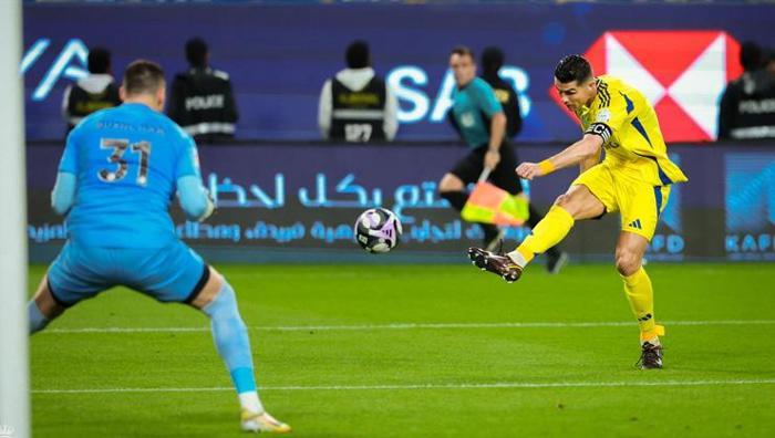 Ronaldo attı, Fatih Terim çılgına döndü: Hakemlere tepki! 3 ronaldo atti fatih terim cilgina dondu hakemlere tepki 2 eZGEIKs5