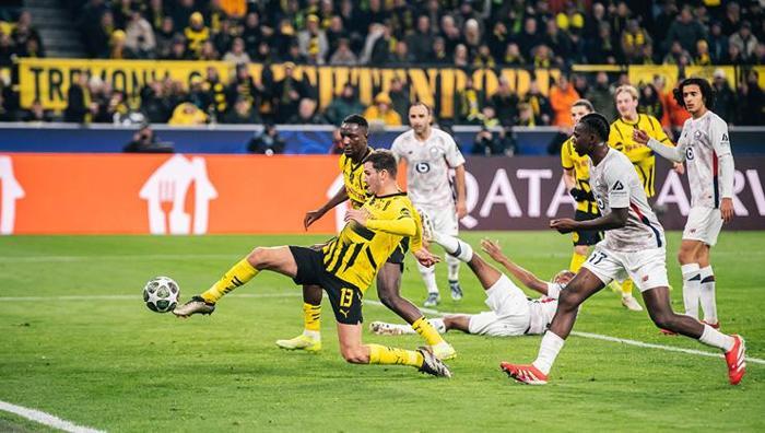 Şampiyonlar Ligi'de tarihi gece! Hollanda'da rekor kırıldı: Gol izlemekten yoruldular 7 sampiyonlar ligide tarihi gece hollandada rekor kirildi gol izlemekten yoruldular 6 mhR6AhZB