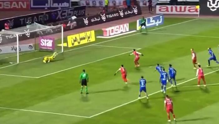 Serdar Dursun şaştı kaldı! Penaltı kaçtı, hakem tekrar ettirdi, bu sefer izin çıkmadı! İşte o anlar... 5 serdar dursun sasti kaldi penalti kacti hakem tekrar ettirdi bu sefer izin cikmadi iste KsymeBl7