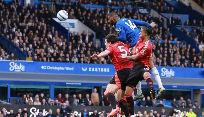 Sinir krizi geçiren Ashley Young, 11 yıl sonra Jose Mourinho'ya nazire yaptı! 1 sinir krizi geciren ashley young 11 yil sonra jose mourinhoya nazire yapti 0 D1ee7CA9