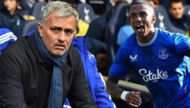 sinir krizi geciren ashley young 11 yil sonra jose mourinhoya nazire yapti rZp4ltWf