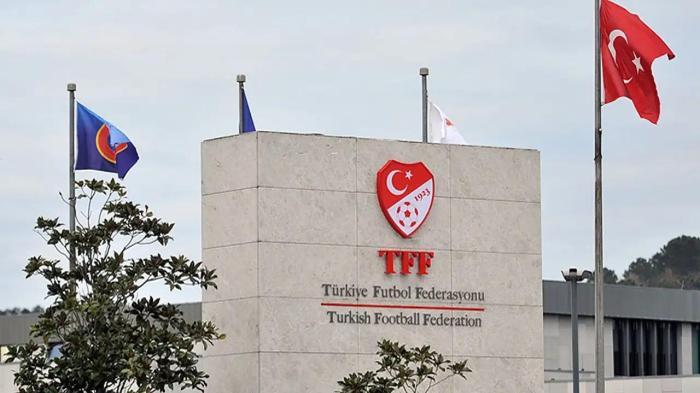 TFF'nin yabancı hakem toplantısına bu olay sözler damga vurdu! İşte perde arkası... 4 tffnin yabanci hakem toplantisina bu olay sozler damga vurdu iste perde arkasi 3 HuD1DARF