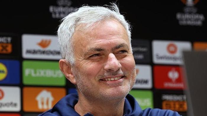 Ve Fenerbahçe bombayı patlattı: İşte yazın ilk transferi! İstanbul'a geliyor... 2 ve fenerbahce bombayi patlatti iste yazin ilk transferi istanbula geliyor 1 8dWiVBYF