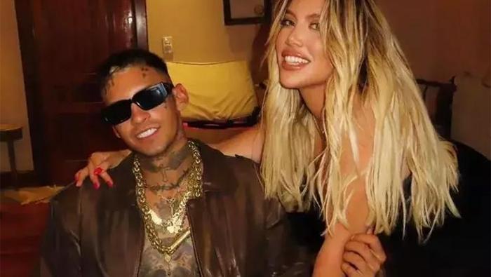 Wanda Nara'nın sevgilisi L-Gante, Icardi ile mesajlarını ifşaladı 'Tek iyi yaptığın şey topa vurmak, papağan' 5 wanda naranin sevgilisi l gante icardi ile mesajlarini ifsaladi tek iyi yaptigin sey topa vurmak yPGf5tO6