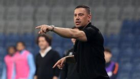 basaksehirde cagdas atan ilk defa boyle bir periyottan geciyorum 6EF9rc9O