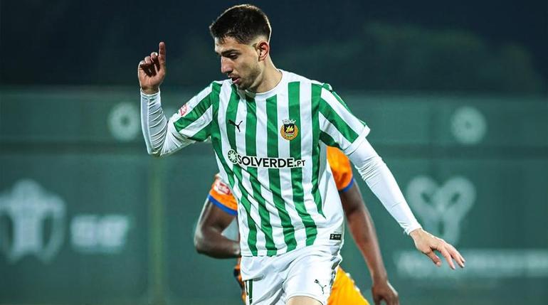 bayern munihten mustafa hekimoglu bombasi besiktasin genc golcusune dev talip 0 EIZh4Dmm