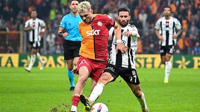Beşiktaş - Galatasaray derbisini kim yönetecek? İşte maçın hakemi için kulislerde dönen isim 7 besiktas galatasaray derbisini kim yonetecek iste macin hakemi icin kulislerde donen isim 6 tmJ1cXqu