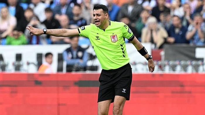 Beşiktaş-Galatasaray derbisinin olay hakem raporu ortaya çıktı! Merakla bekleniyordu, gündeme bomba gibi düştü... 8 besiktas galatasaray derbisinin olay hakem raporu ortaya cikti merakla bekleniyordu gundeme bomba gibi dustu 7 gPAM31Kt