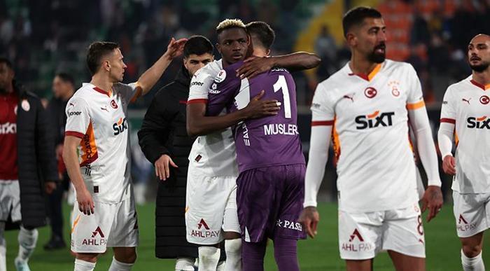 Beşiktaş-Galatasaray maçı için Okan Buruk'tan Yasin Kol uyarısı! 5 besiktas galatasaray maci icin okan buruktan yasin kol uyarisi 4 n36gHcke