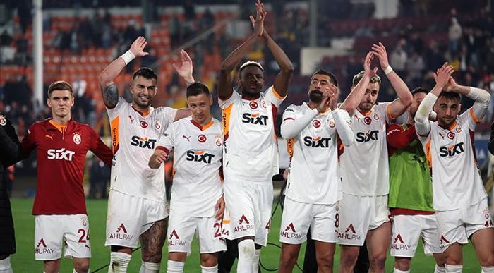 Beşiktaş-Galatasaray maçı için Okan Buruk'tan Yasin Kol uyarısı! 6 besiktas galatasaray maci icin okan buruktan yasin kol uyarisi 5 DDJliez7