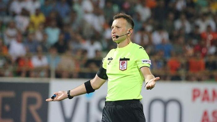 Beşiktaş'ın getirdiği yabancı hakem değerlendirdi! İşte pozisyonlar 6 besiktasin getirdigi yabanci hakem degerlendirdi iste pozisyonlar 5 yYh1dyQA