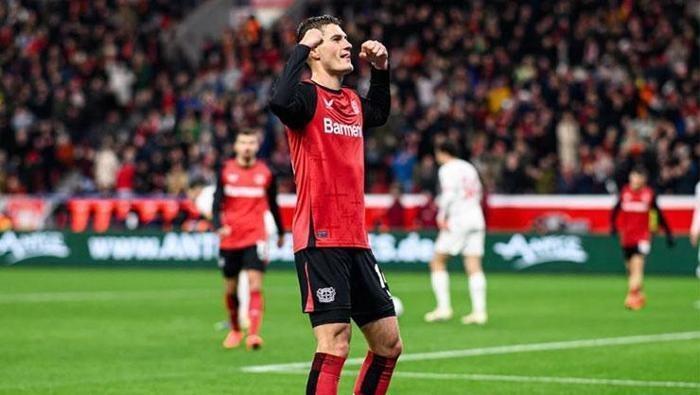 Beşiktaş'ın yıldızı, Premier Lig'de savaş çıkardı! Üç İngiliz birbirine düştü, transferde son dakika... 3 besiktasin yildizi premier ligde savas cikardi uc ingiliz birbirine dustu transferde son dakika 2 Xd3KCTsG