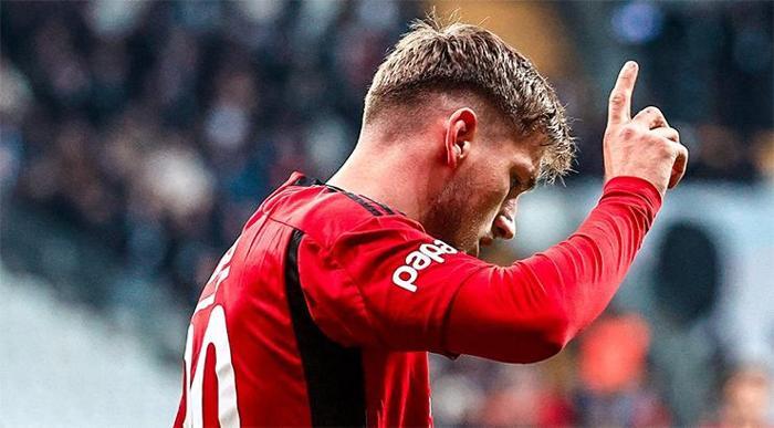 Beşiktaş'ta derbi öncesi Semih Kılıçsoy gelişmesi! Kafaları karıştırdı 4 besiktasta derbi oncesi semih kilicsoy gelismesi kafalari karistirdi 3 kkK8TlId