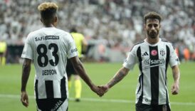 besiktasta rafa silva yorgun dustu taraftardan hakli tepki K49xR4xd