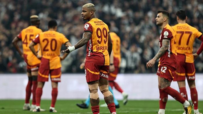 'Böyle maskara olursun! Galatasaray'ın Beşiktaş mağlubiyetinin ardından ortalık karıştı, olay sözler... 2 boyle maskara olursun galatasarayin besiktas maglubiyetinin ardindan ortalik karisti olay sozler 1 OCprAKag