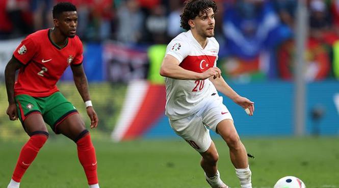 CANLI | A Milli Takım'da Vincenzo Montella açıkladı! 'En iyileri çağırıyoruz' 2 canli a milli takimda vincenzo montella acikladi en iyileri cagiriyoruz 1 peQFwXdO