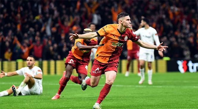 CANLI | Beşiktaş - Galatasaray maçı Canlı Anlatım - BJK GS maç kadrosu, skoru ve istatistikleri 1 canli besiktas galatasaray maci canli anlatim bjk gs mac kadrosu skoru sdyeTIHC
