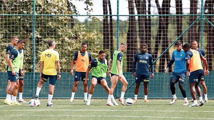 Fenerbahçe'de büyük yaprak dökümü! 8 oyuncu takımdan ayrılıyor... 5 fenerbahcede buyuk yaprak dokumu 8 oyuncu takimdan ayriliyor 4 3RrIVaZa